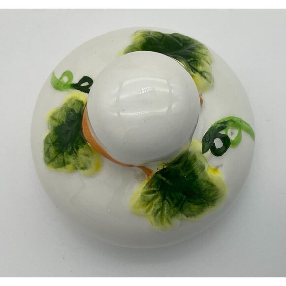 Casa Vero by ACK White Ceramic Grapevine Vintage 6 in Teapot Locking Lid - Picture 8 of 9